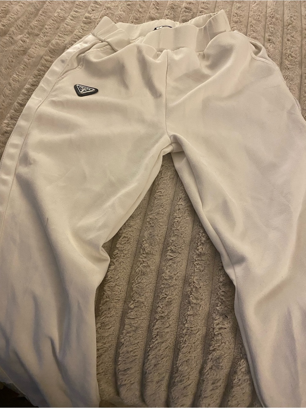 Prada White Woman’s Pants With Black Logo Plaque - Picture 4 of 6